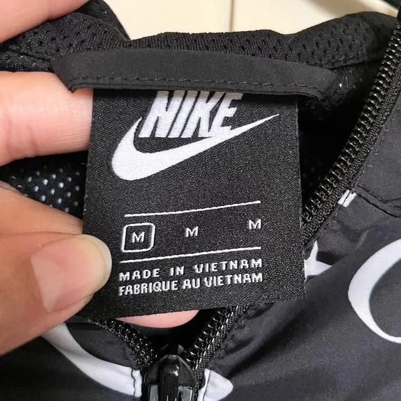 Nike Kids Black White Just Do It Windrunner Jacket - Picture 5 of 6